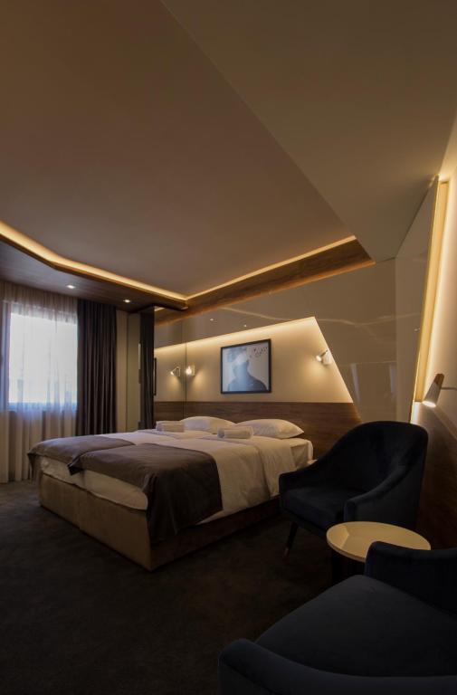 BOUTIQUE 25h by Eva stay 018 - Resim 21