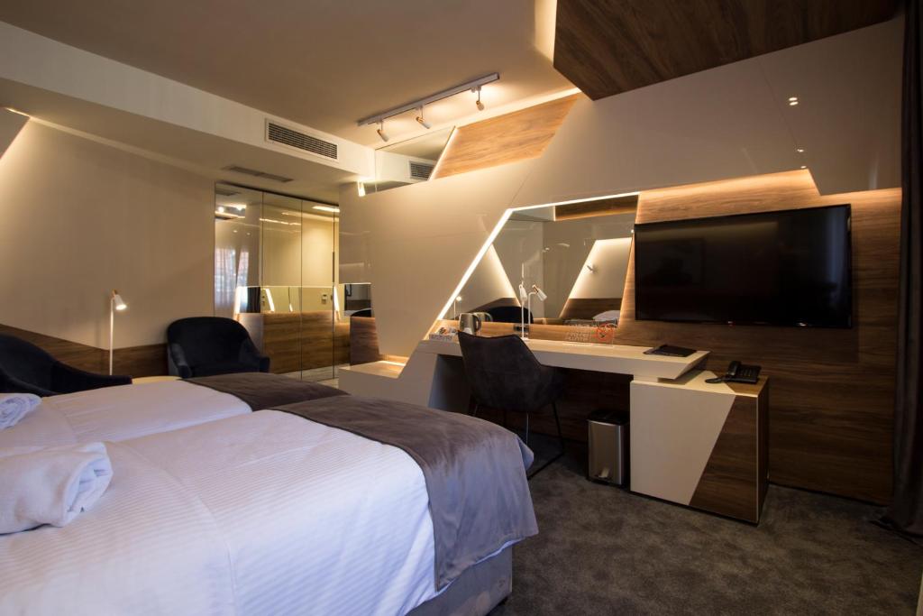 BOUTIQUE 25h by Eva stay 018 - Resim 43