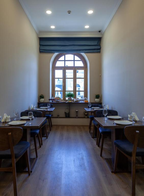 Restaurace v ubytování Hotel Avenue 106