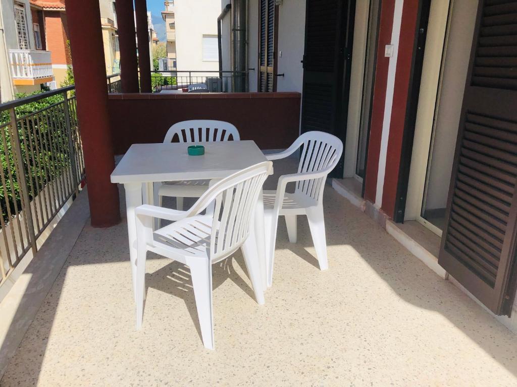 Balkón nebo terasa v ubytování Hotel La Rosetta Scauri