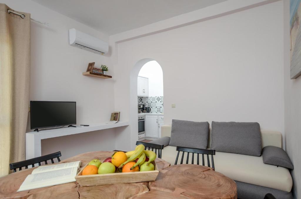 Asterias Studios - 8