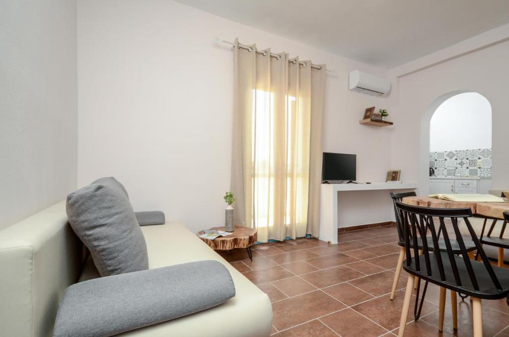 Asterias Studios - 12