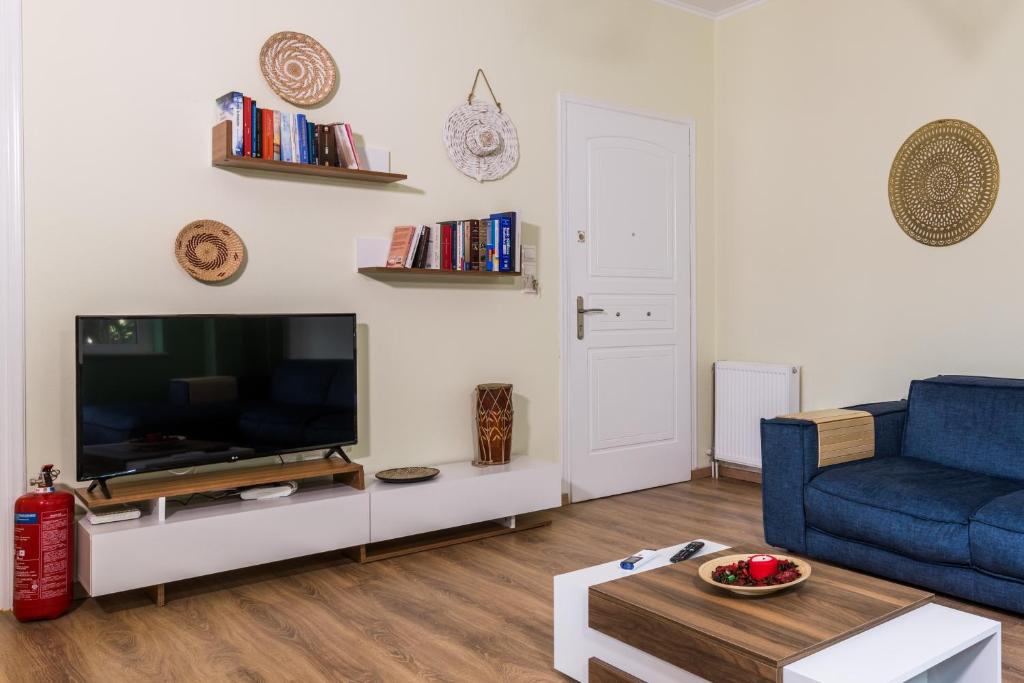 Alexander Apartments Airport - 5