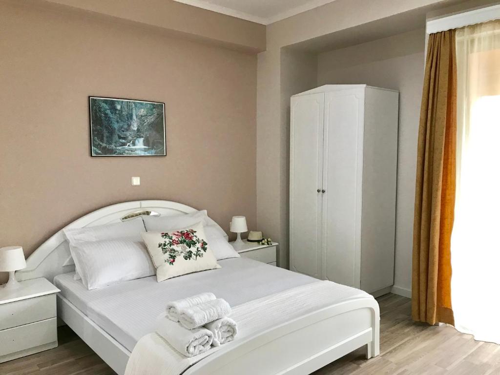 Joy Hotel - Image 5