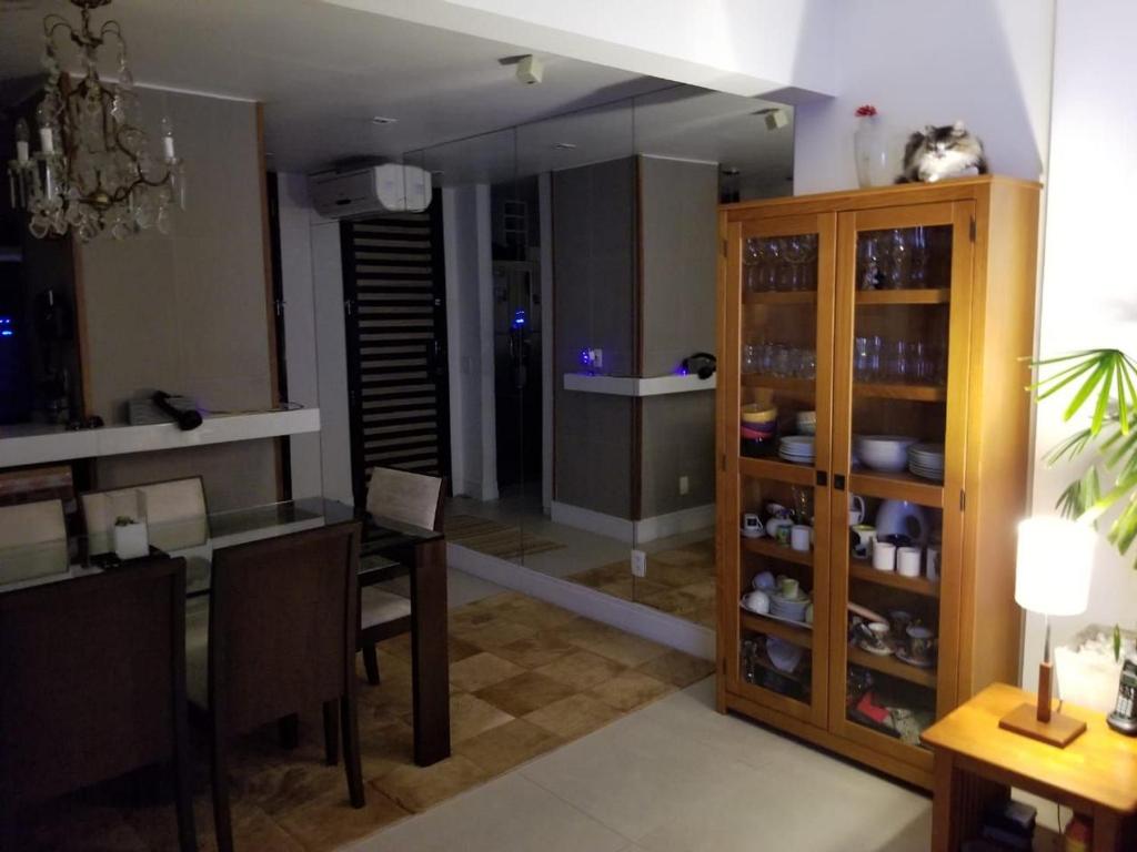  Top floor with balcony in Copacabana