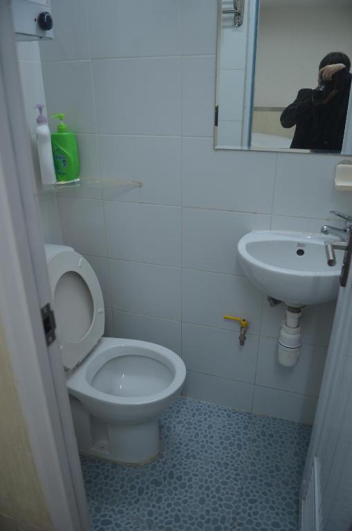 Phòng tắm tại Johnson Hostel
