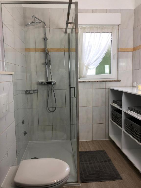Koupelna v ubytování Apartmani Učka