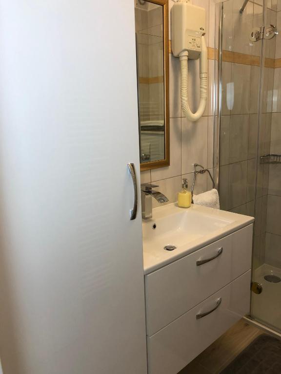 Koupelna v ubytování Apartmani Učka