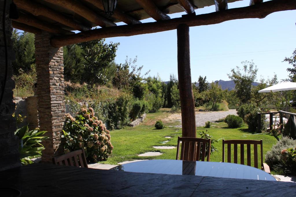 Ogród w obiekcie Alpujarra Cortijo Casilla Noguera