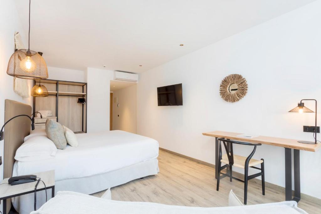 Hotel Sa Clau by Mambo, San Antonio – Updated 2023 Prices