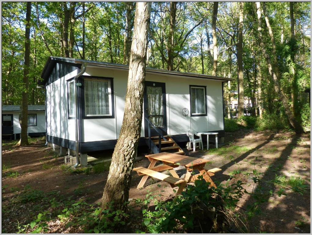 DDR Bungalow direkt am Strand auf Rügen - Error