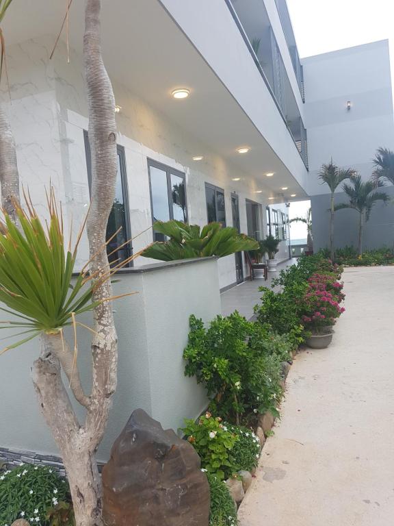 Zahrada ubytování NGOC LANG HOTEL