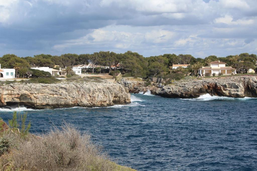Apartamento con Piscina en Ciudadela, Cala en Blanes, Cala en ...
