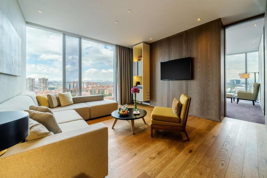 TV a/nebo společenská místnost v ubytování Grand Hyatt Bogota