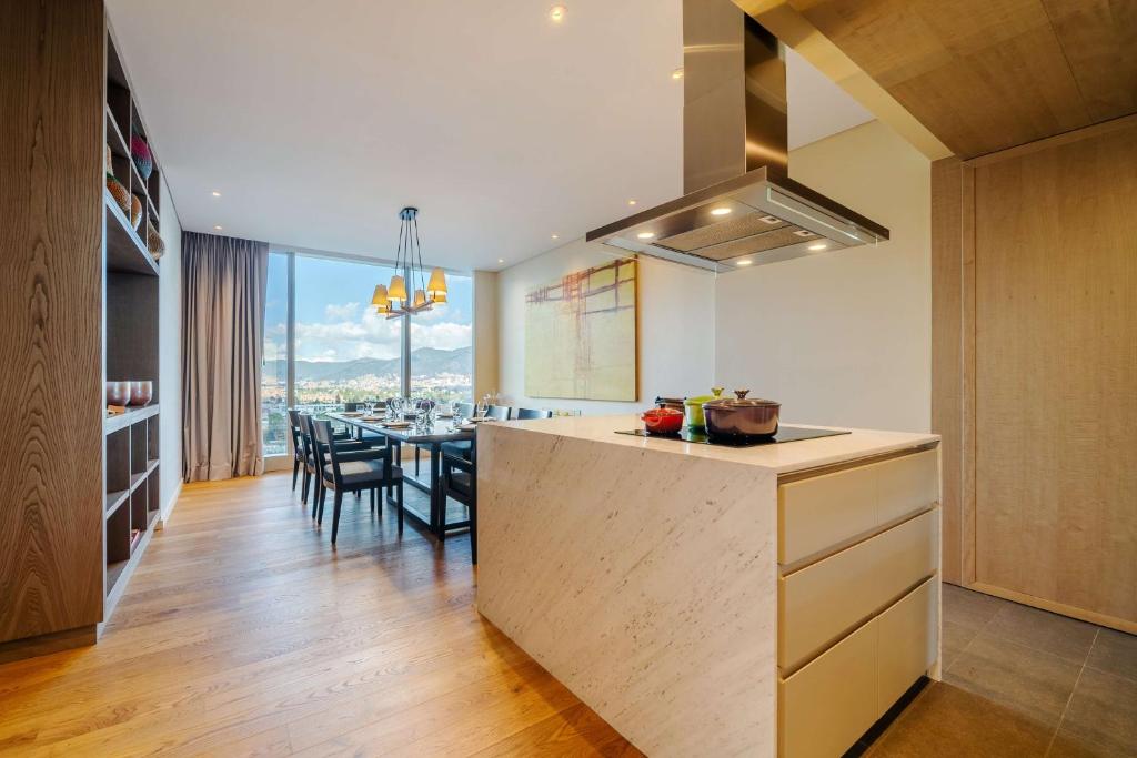 Kuchyň nebo kuchyňský kout v ubytování Grand Hyatt Bogota
