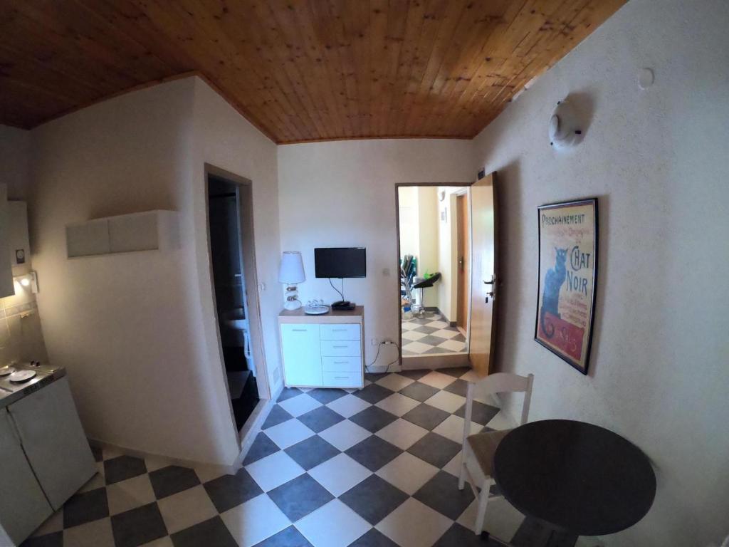 Kuchyňa alebo kuchynka v ubytovaní Apartments Bianki