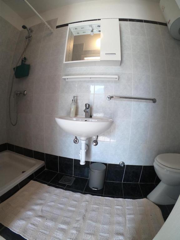 Kúpeľňa v ubytovaní Apartments Bianki