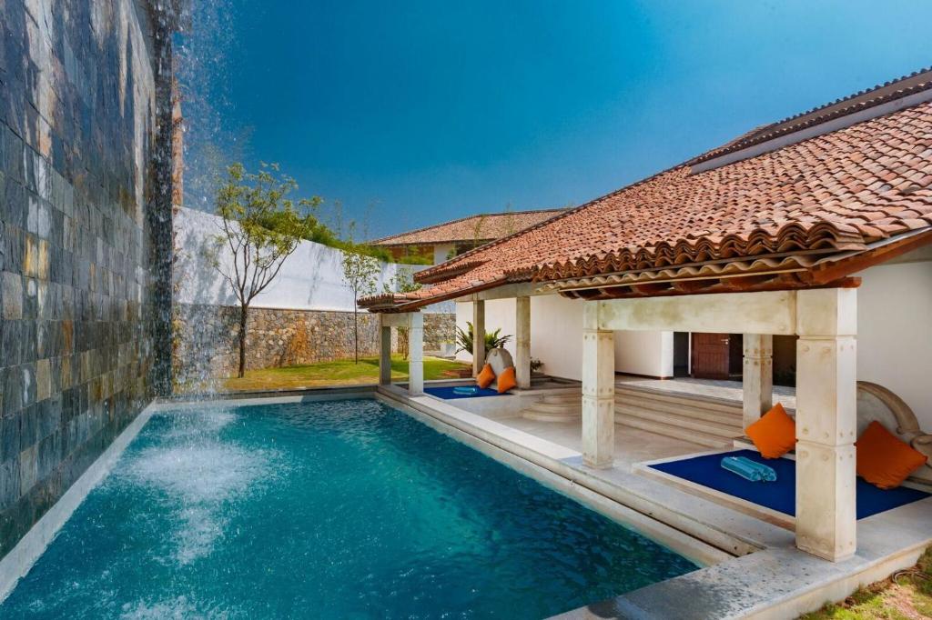 Bazén v ubytování Wattura Resort & Spa nebo v jeho okolí