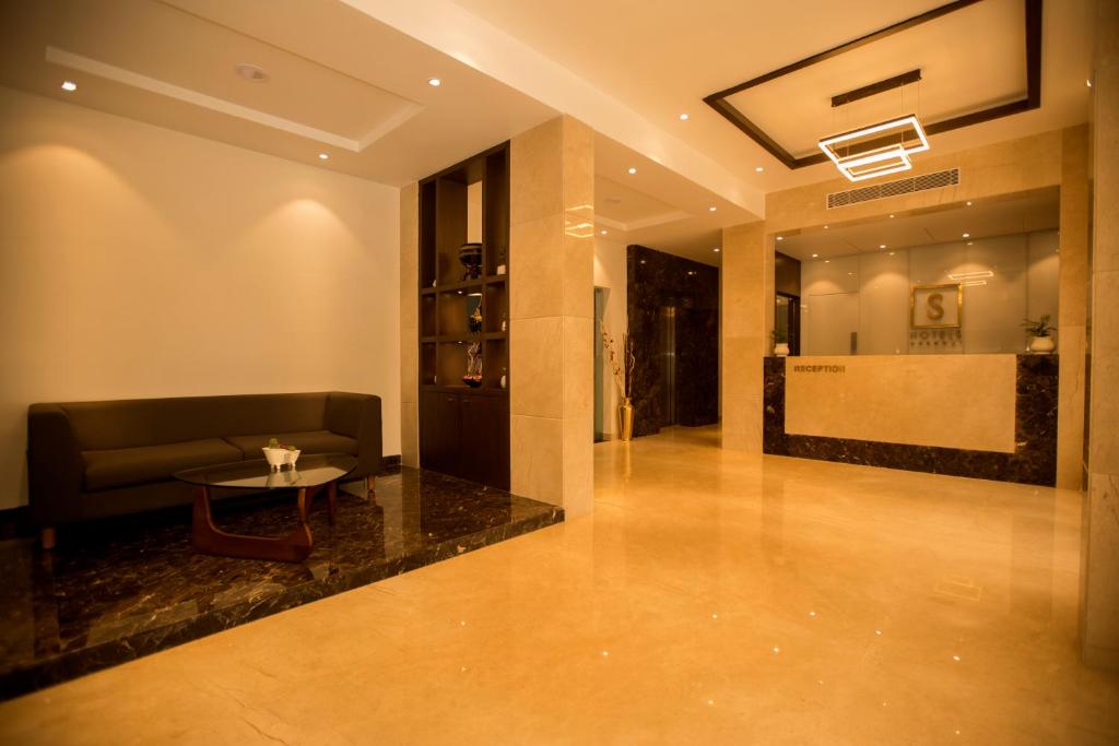 Posezení v ubytování S Hotels Chennai