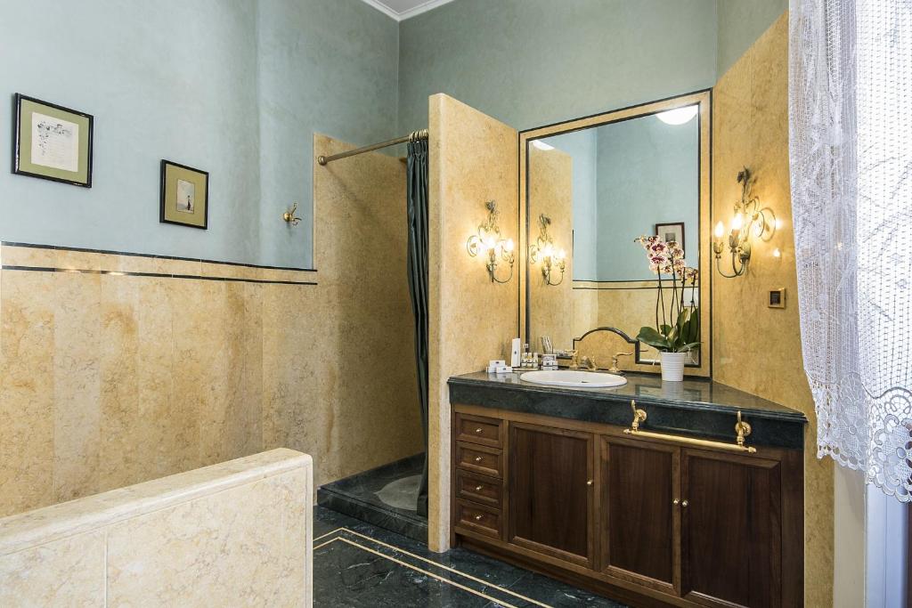 Łazienka w obiekcie VILLA DURANTE