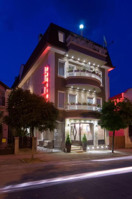 Budova, kde se hotel nachází