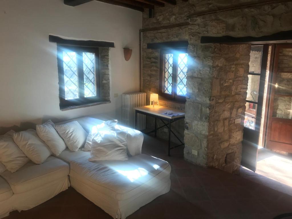 Posedenie v ubytovaní Casa Colle Petroso