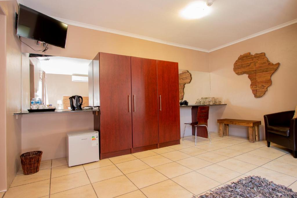 Cucina o angolo cottura di Tambati Overnight and Conference Center