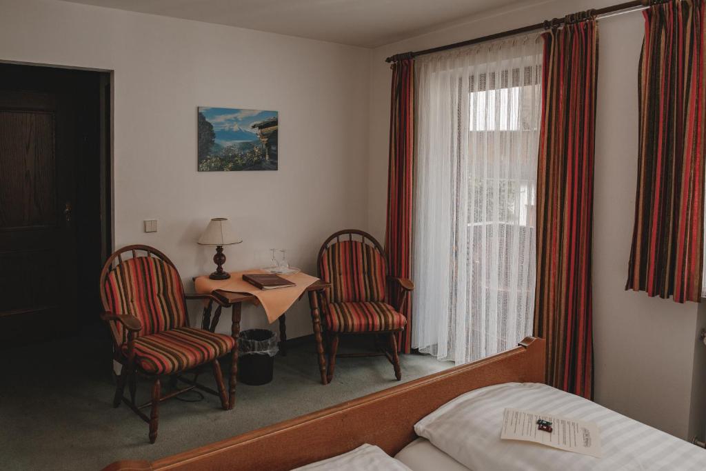 Hotel Vier Jahreszeiten - Standard Plus Double Room