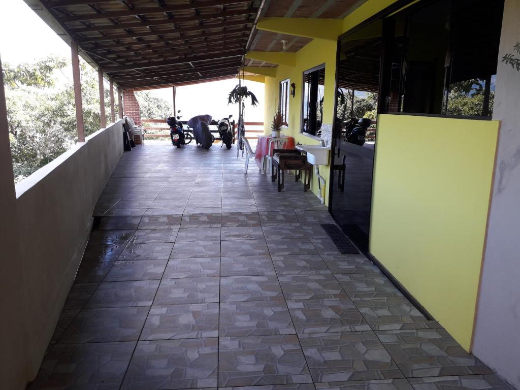  Casa ampla com vista para as montanhas