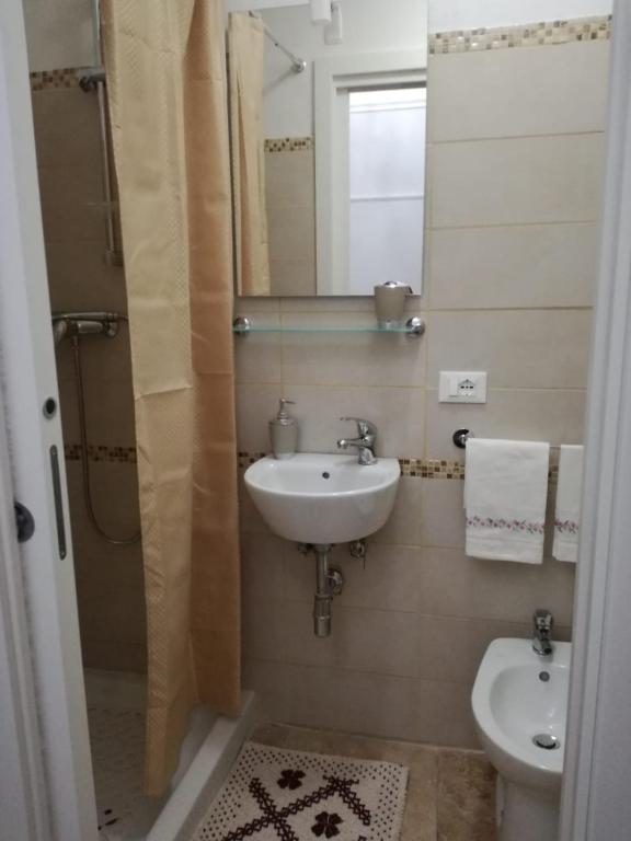 Łazienka w obiekcie Studio Room Pasilong Vacanza nel Salento