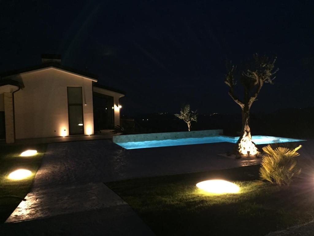 Bazén v ubytování Ranieri Events and B&B nebo v jeho okolí