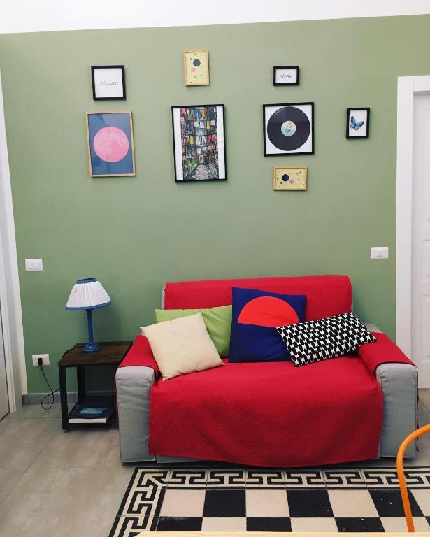 Zdjęcie z galerii obiektu Quartieri Home Holiday w mieście Neapol