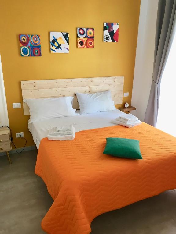 Zdjęcie z galerii obiektu Quartieri Home Holiday w mieście Neapol