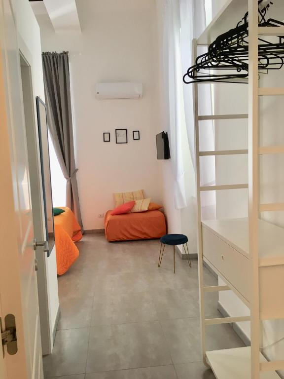 Zdjęcie z galerii obiektu Quartieri Home Holiday w mieście Neapol