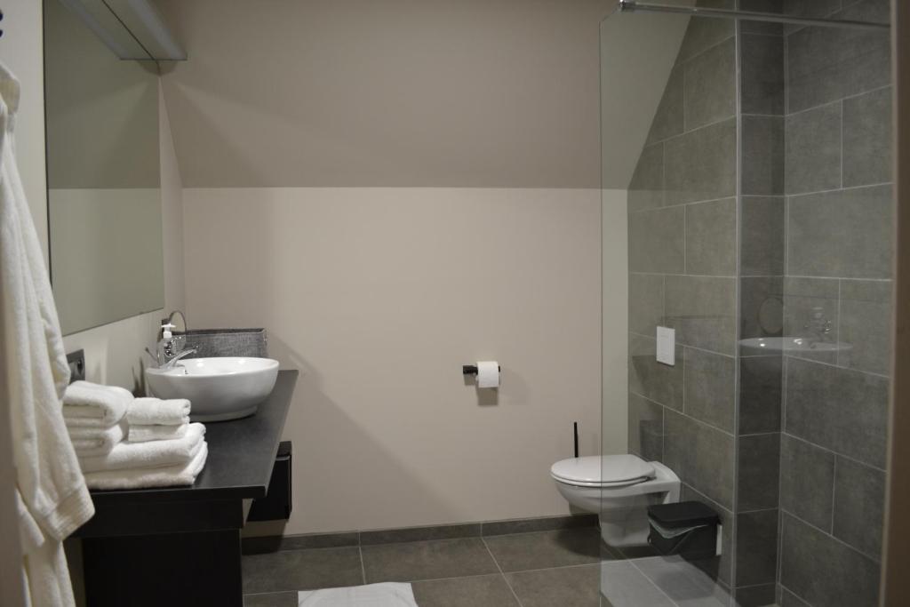 Koupelna v ubytování B&B Allegambe's Goed