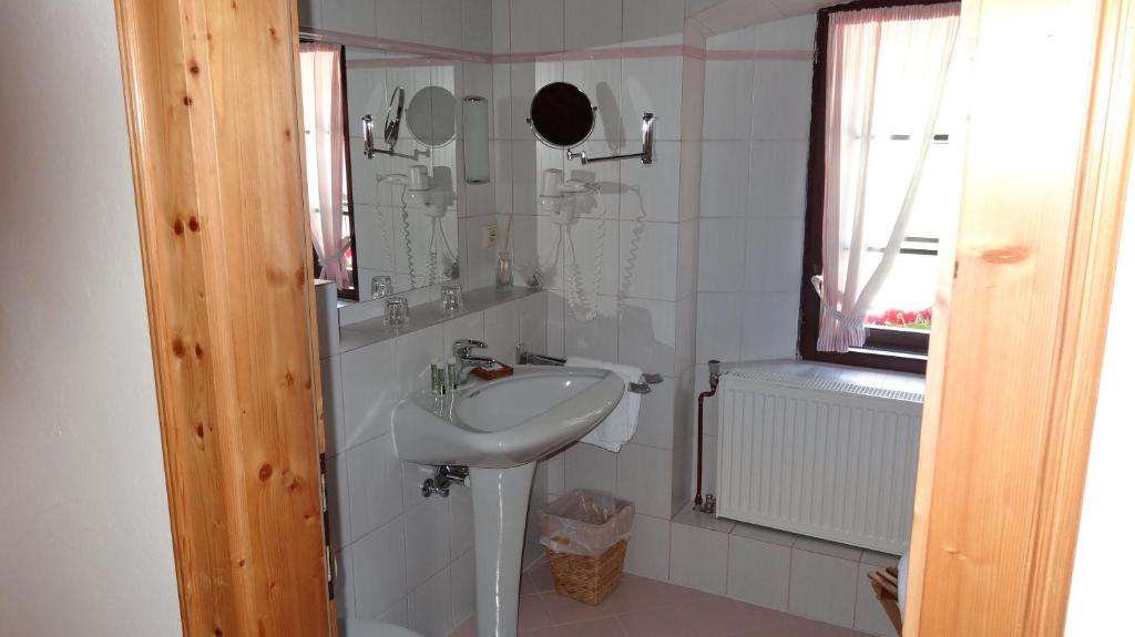 Hotel Fahrnberger - 14