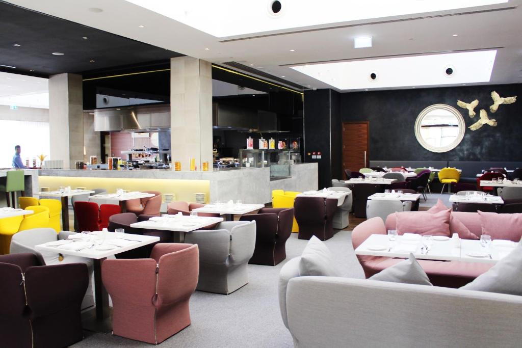Posezení v ubytování Hyatt Place Dubai Wasl District Residences