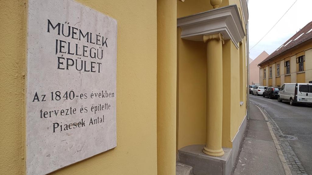 Fotografie z fotogalerie ubytování Piacsek Apartmanház v destinaci Pécs