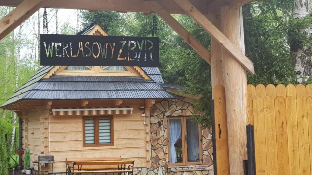 Budova, v ktorej sa vila nachádza