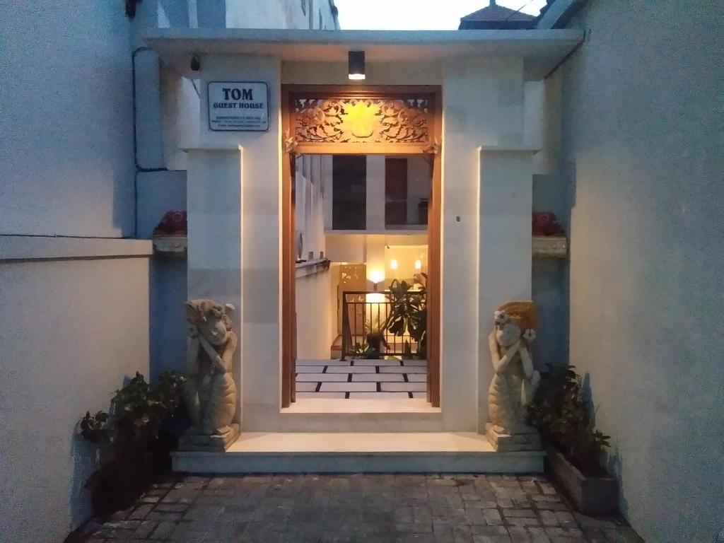 Exteriér nebo vchod ubytování Tom Guest House