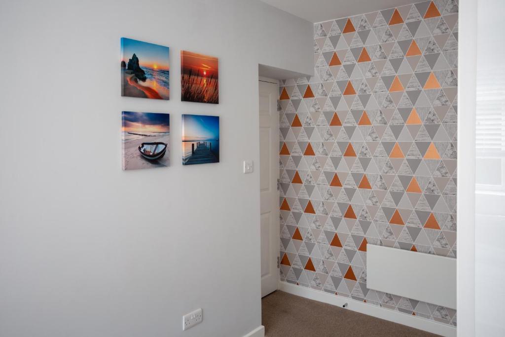 Sea Road Apartments - 