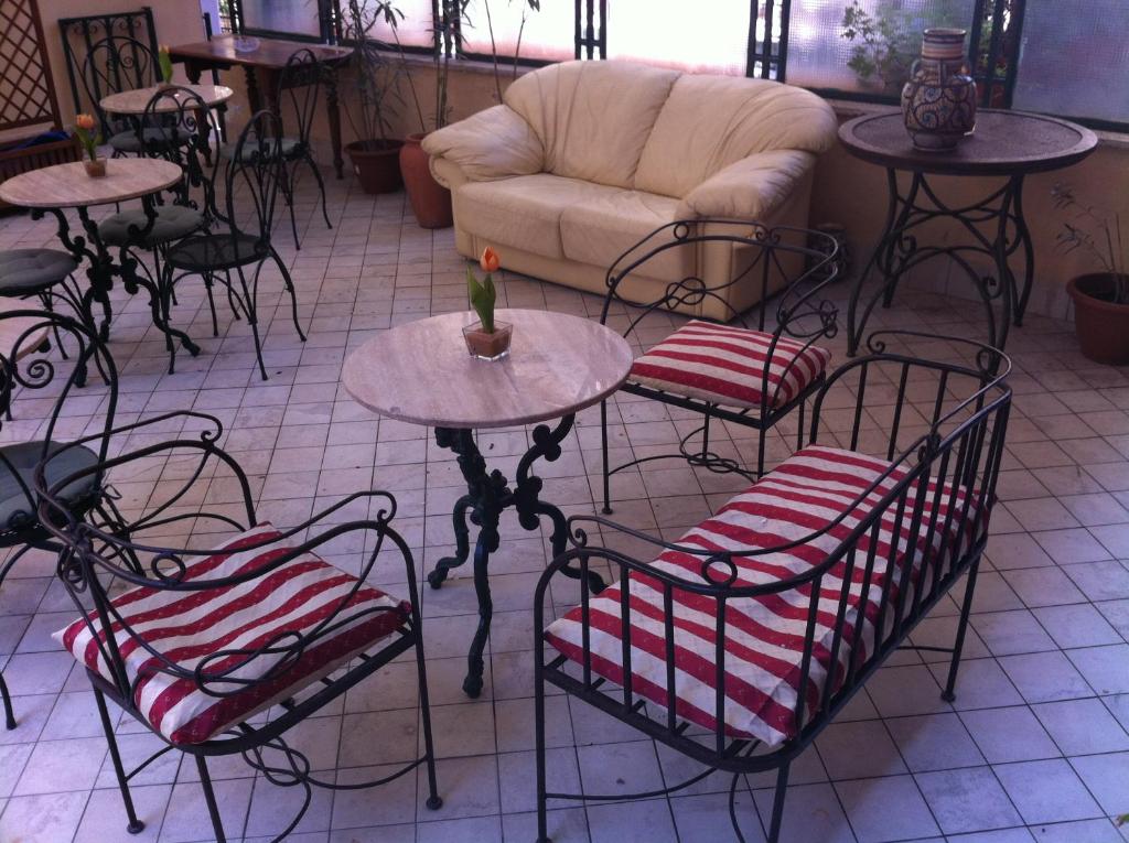 Posedenie v ubytovaní B&B Sansevero Naples
