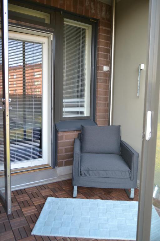 Galaxy Apartments Airport - One-Bedroom Apartment
