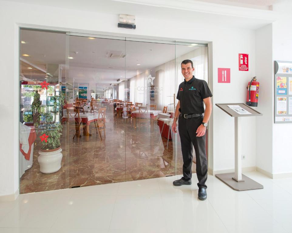 Coral Star Hotel, San Antonio Bay – Ενημερωμένες τιμές για το ...