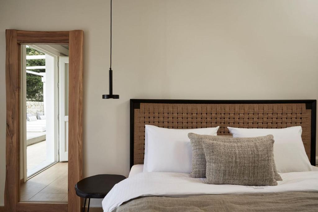 Loizos Stylish Residences - 4