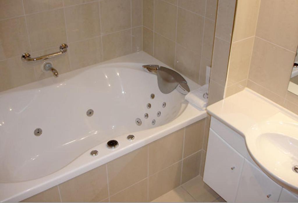 The White Morph - Heritage Collection - Resim 26