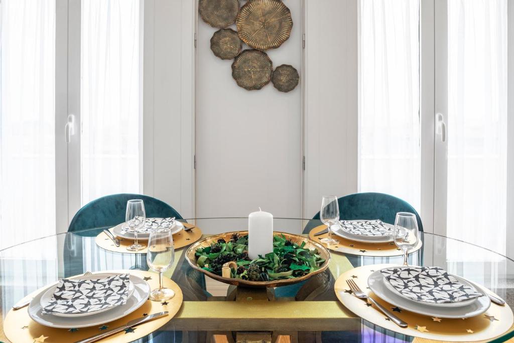 Downtown Historic Apartments - 18