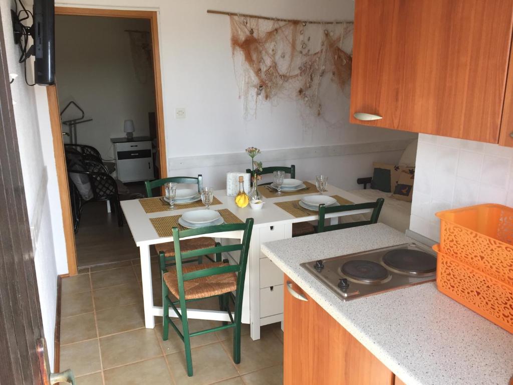 Kuchyň nebo kuchyňský kout v ubytování Boba's House