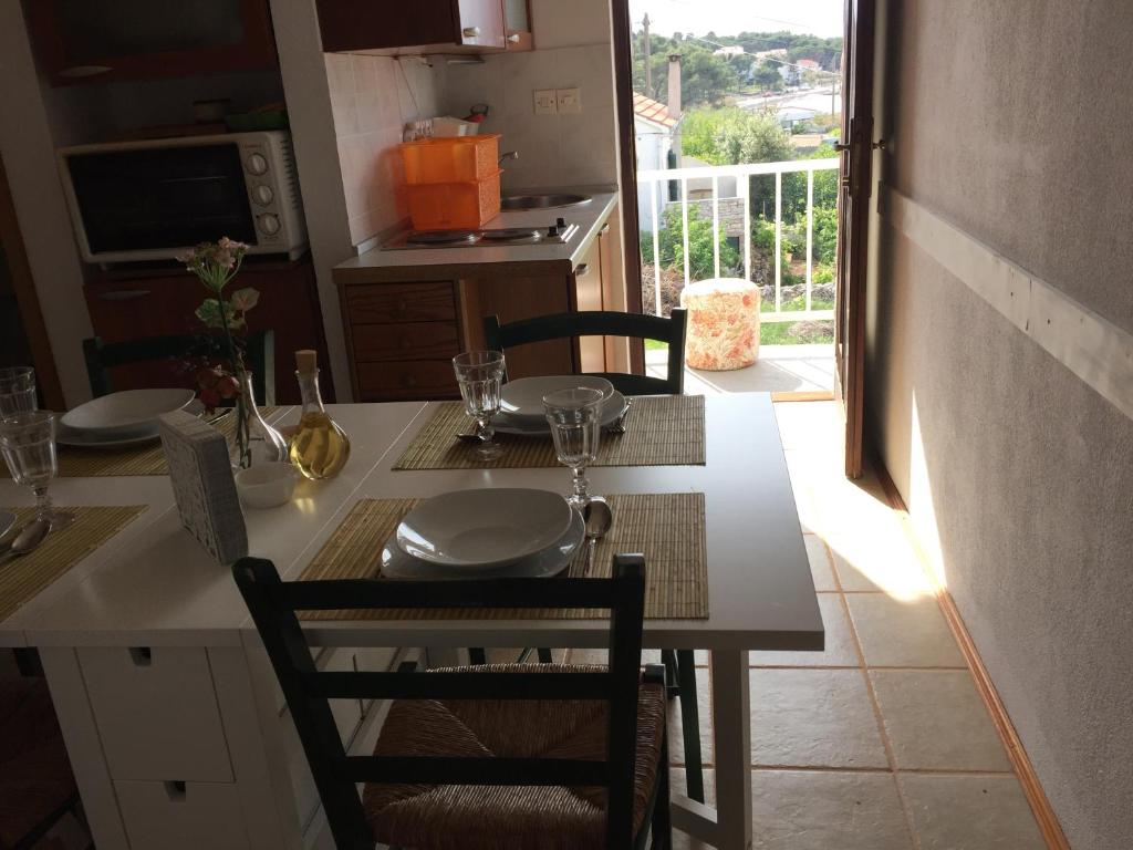 Kuchyň nebo kuchyňský kout v ubytování Boba's House