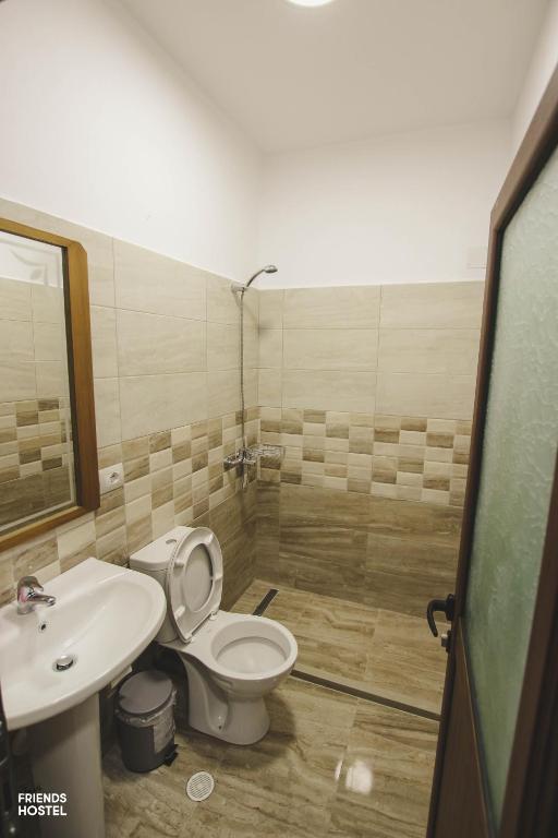 Friends' Guesthouse & Hostel - Image 5